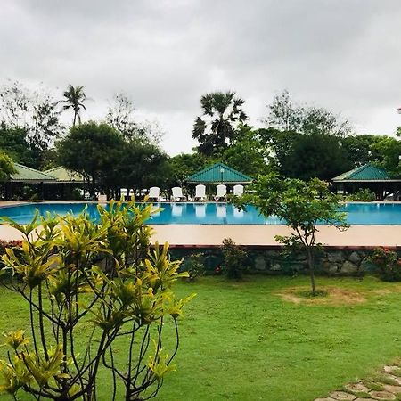 Chilaw City Hotel Negombo Buitenkant foto